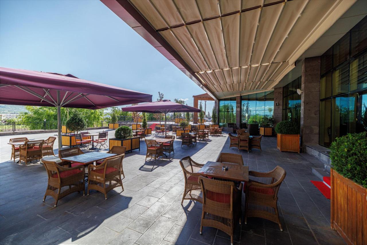 Отель Ramada By Wyndham Cappadocia Ортахисар Экстерьер фото